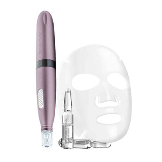 Entdecken Sie mit FeatherTouch™ grün die Zukunft der Hautpflege. Dieses Hightech-Beauty-Tool nutzt nadelfreie Nano-Technologie, um hochwirksame Wirkstoffe tief in die Haut nanoporieren.